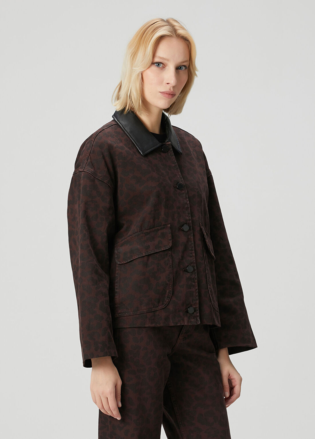 Rag&Bone Natalia Kahverengi Leopar Desenli Denim Ceket görsel 3