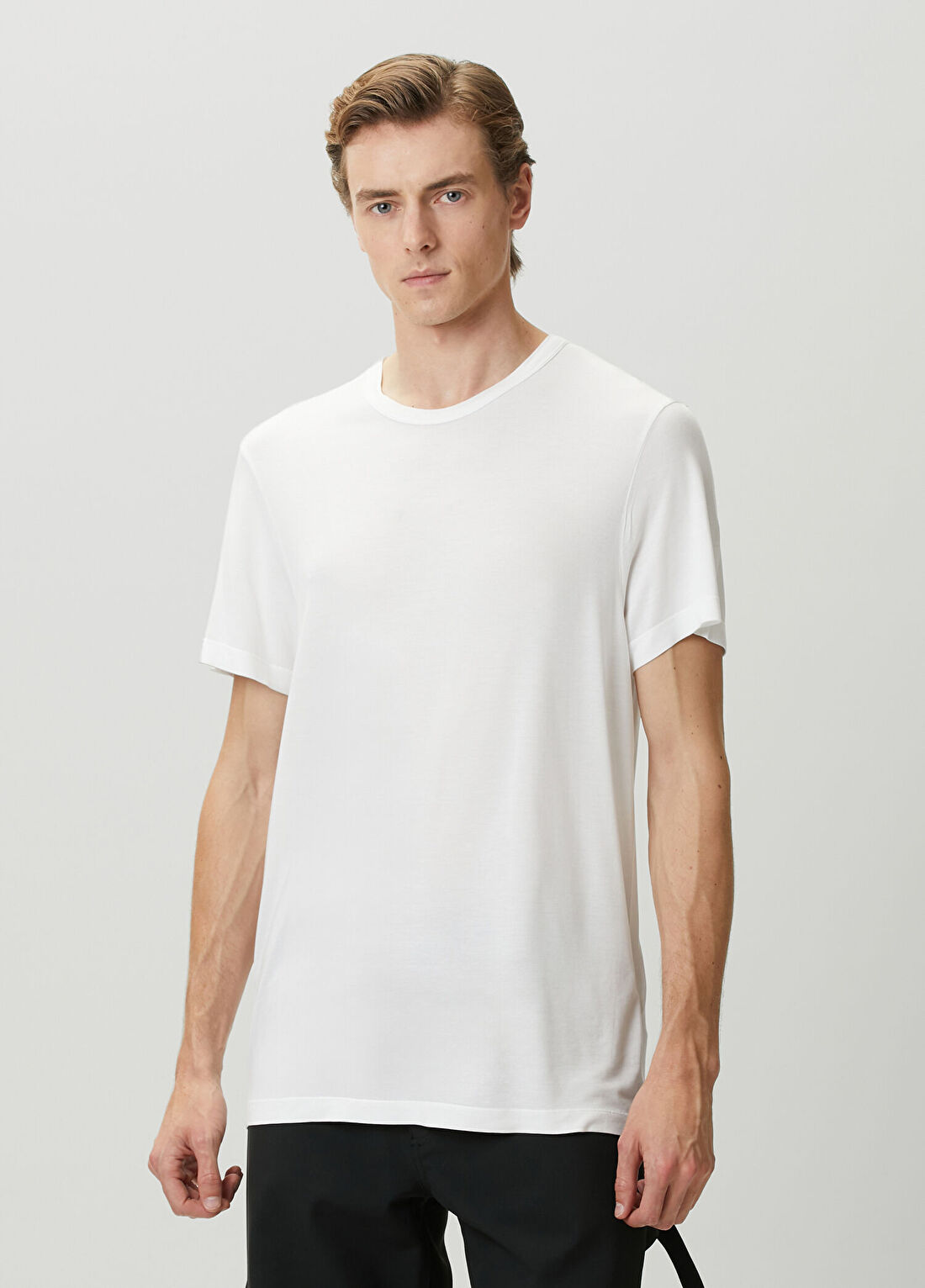 Heliot Emil Beyaz Basic T-shirt