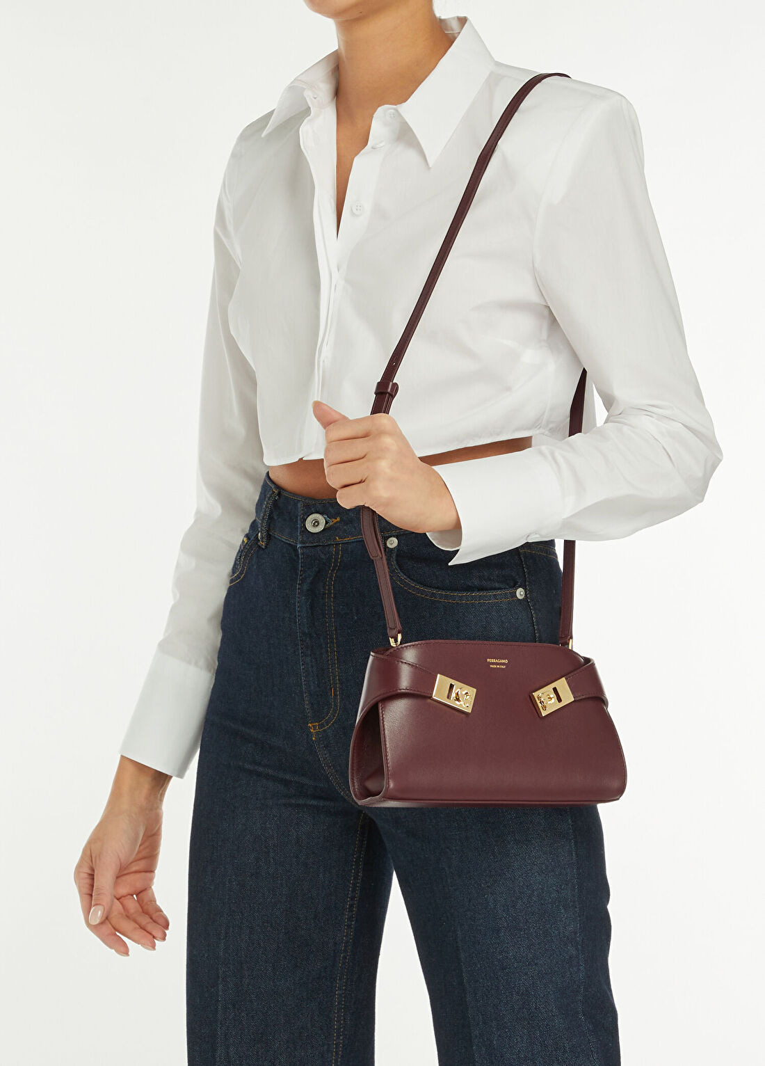 Ferragamo Hug Soft Mürdüm Kadın Deri Çanta görsel 2