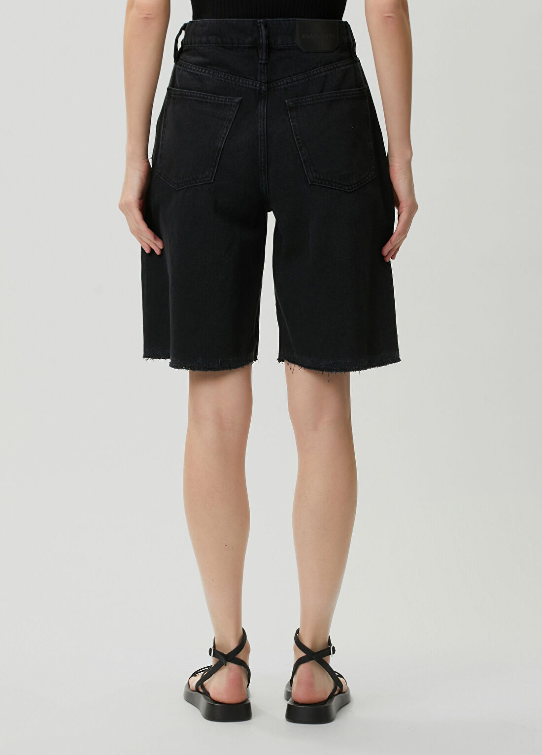 AllSaints Aki Siyah Denim Şort görsel 4