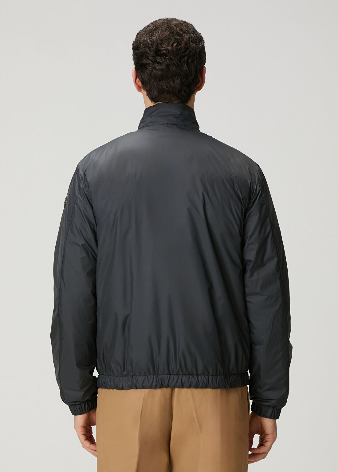 Moncler Siyah Puff Mont görsel 4