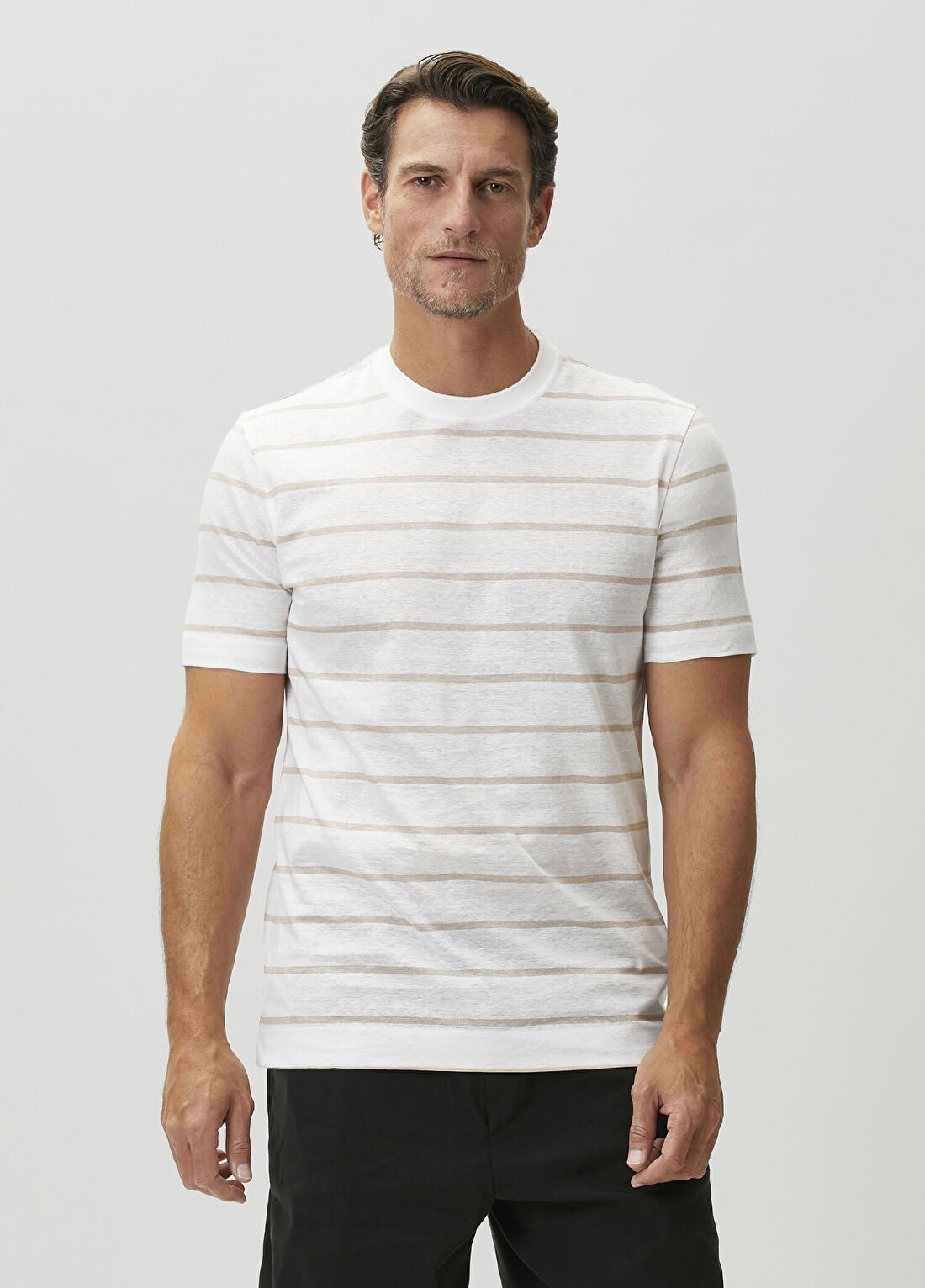 Boss Beyaz Çizgi Desenli T-shirt