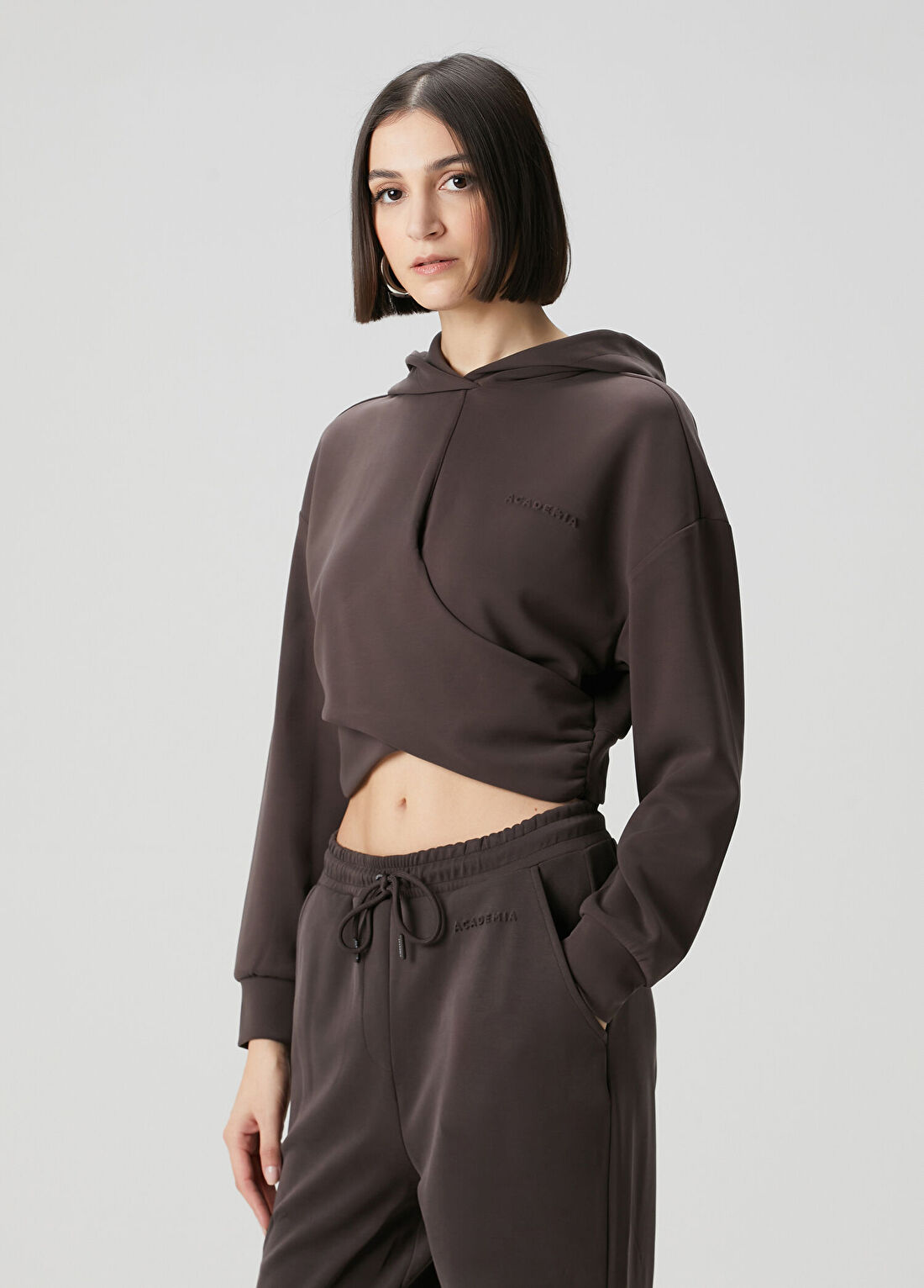 Academia Kahverengi Kapüşonlu Cropped Sweatshirt