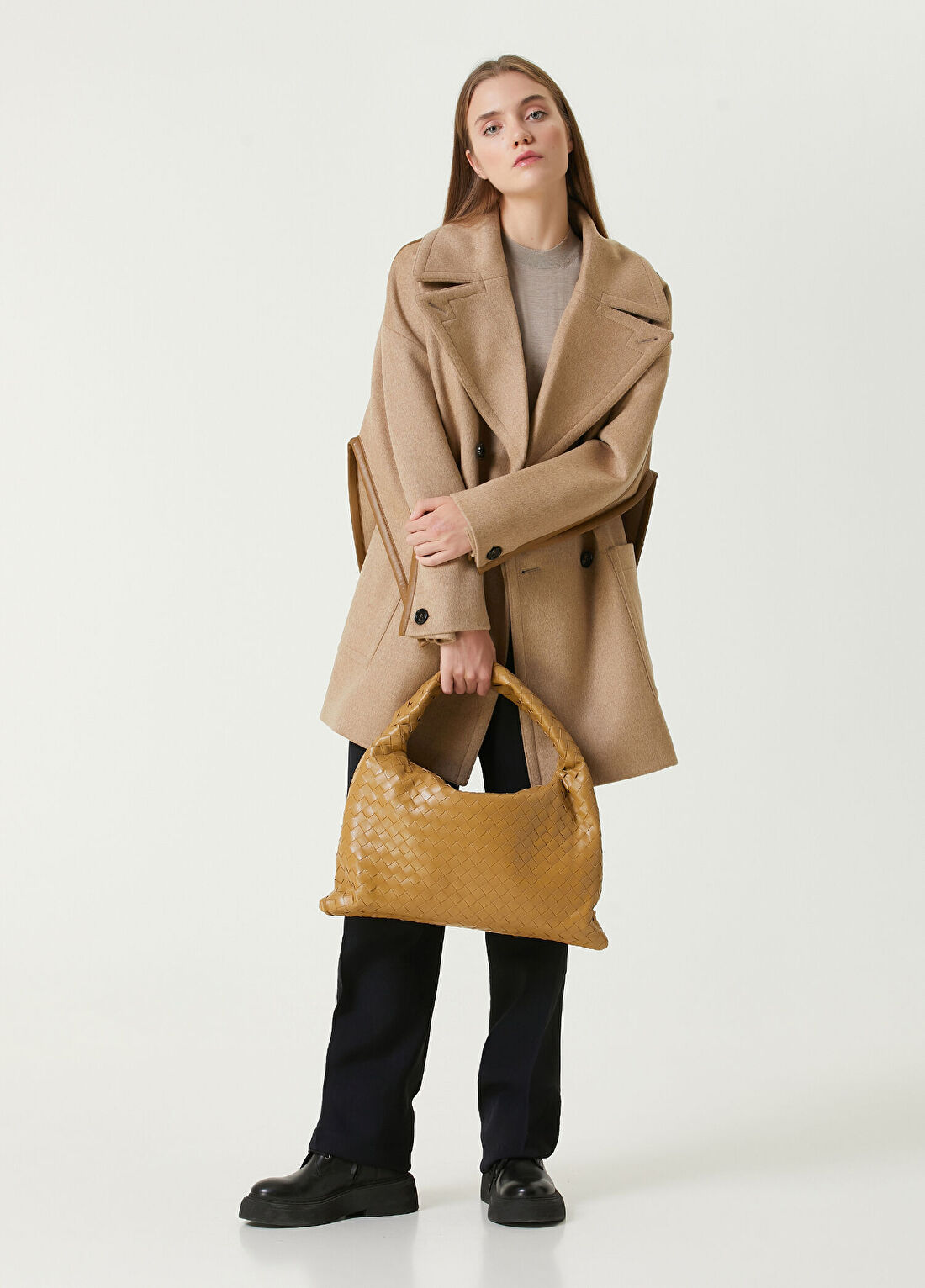 Bottega Veneta Hop Small Taba Kadın Deri Çanta görsel 2