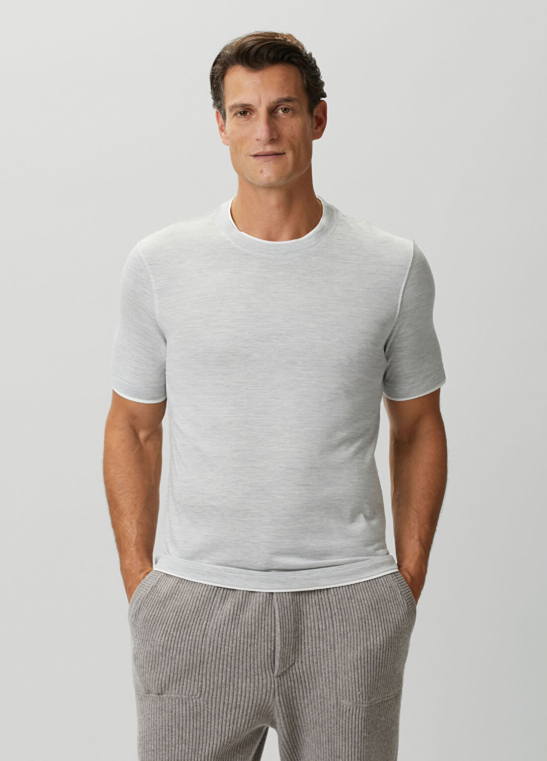 Brunello Cucinelli Açık Gri İpek T-shirt