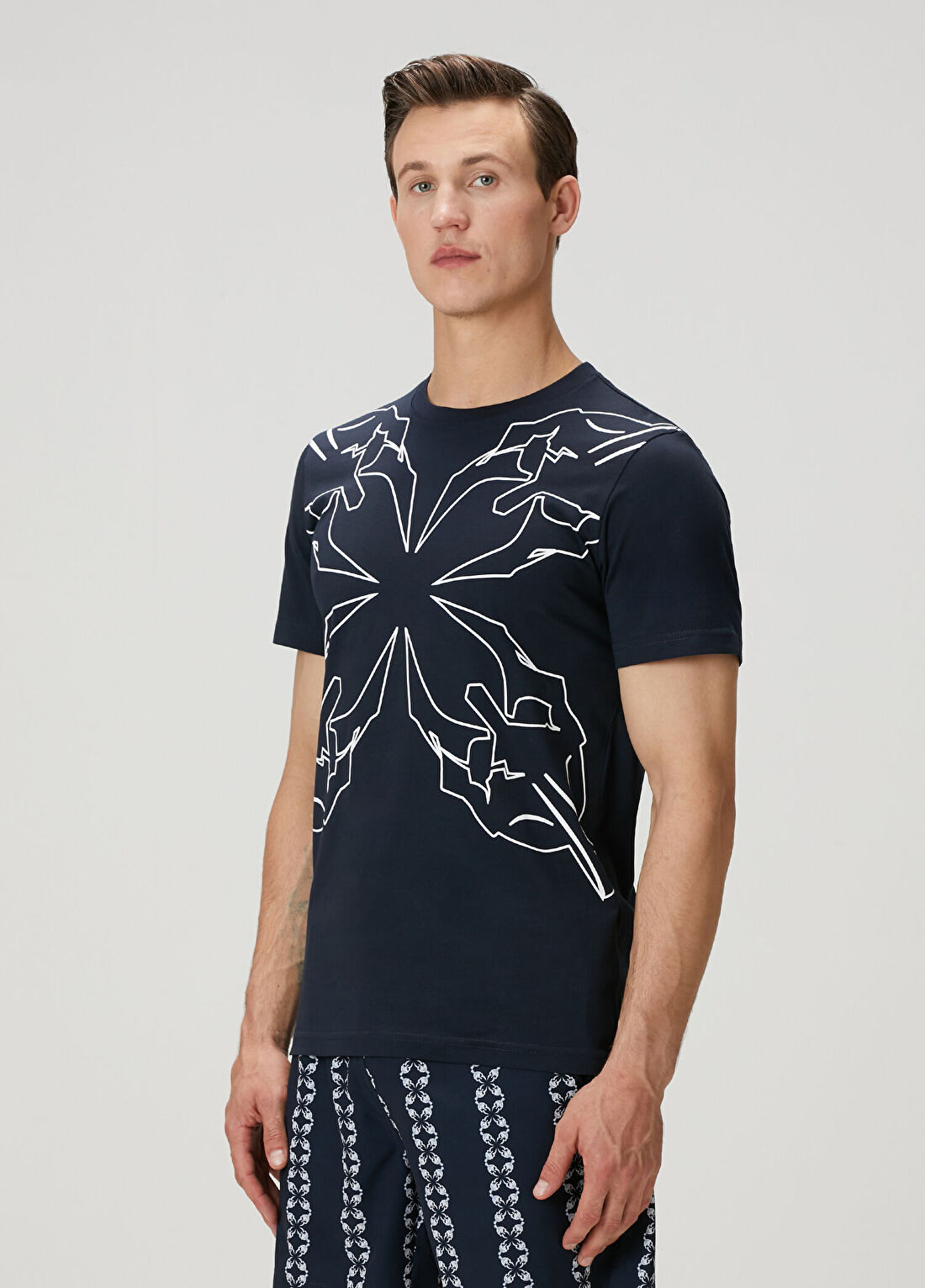 Bernotti Lacivert Logo Baskılı Basic T-shirt görsel 3