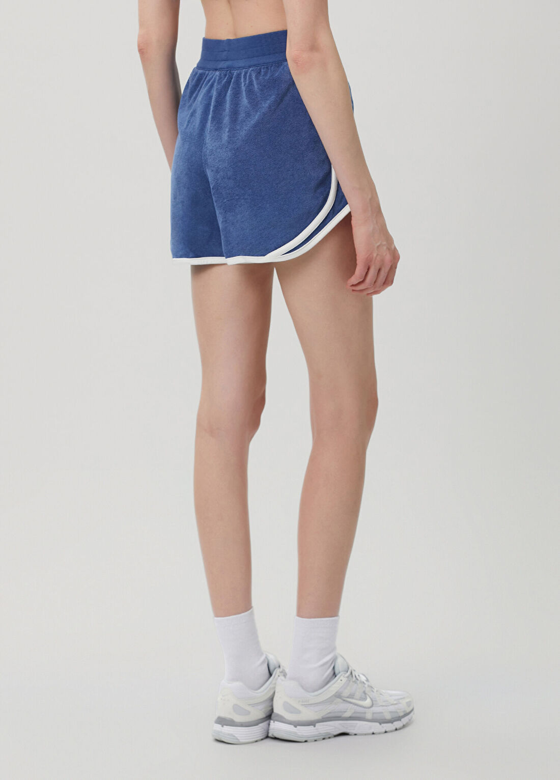 Nike Chill Terry Mavi Şort görsel 4