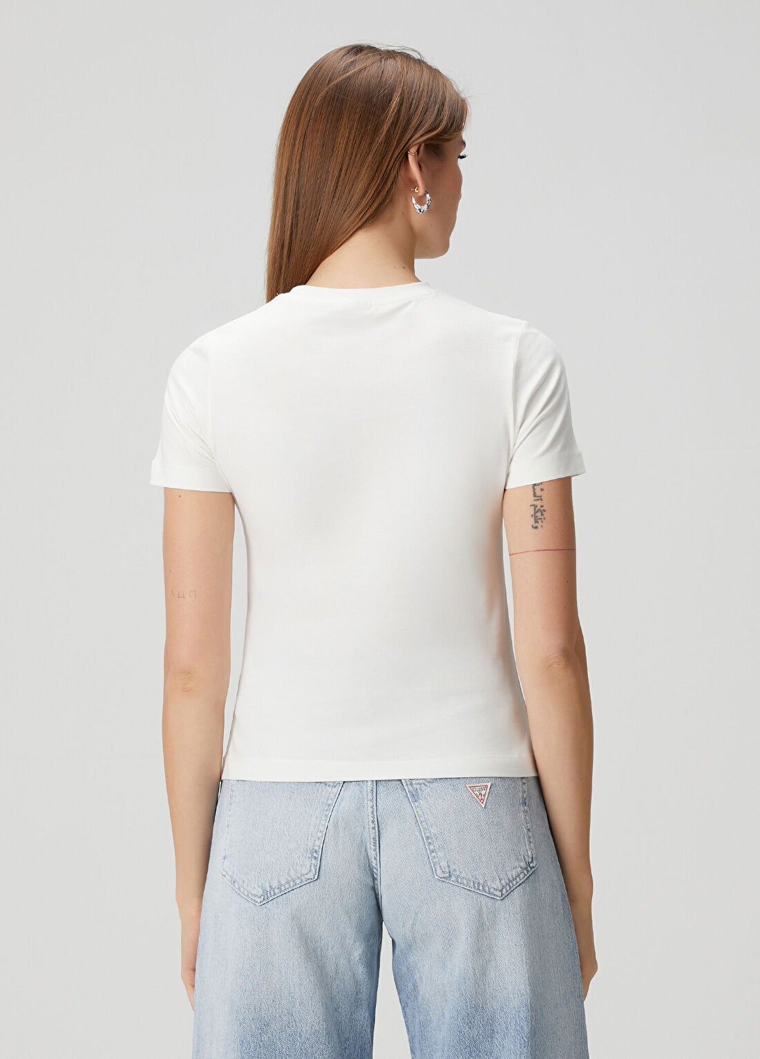 Guess Octavia Slim Fit Beyaz T-shirt görsel 4
