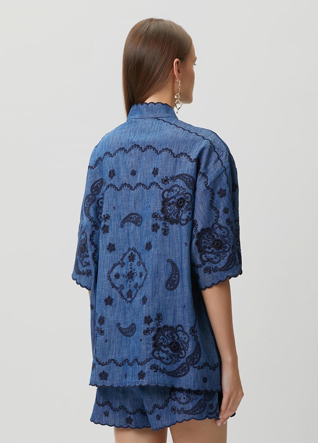 Zimmermann Aster Mavi Nakışlı Denim Gömlek görsel 4