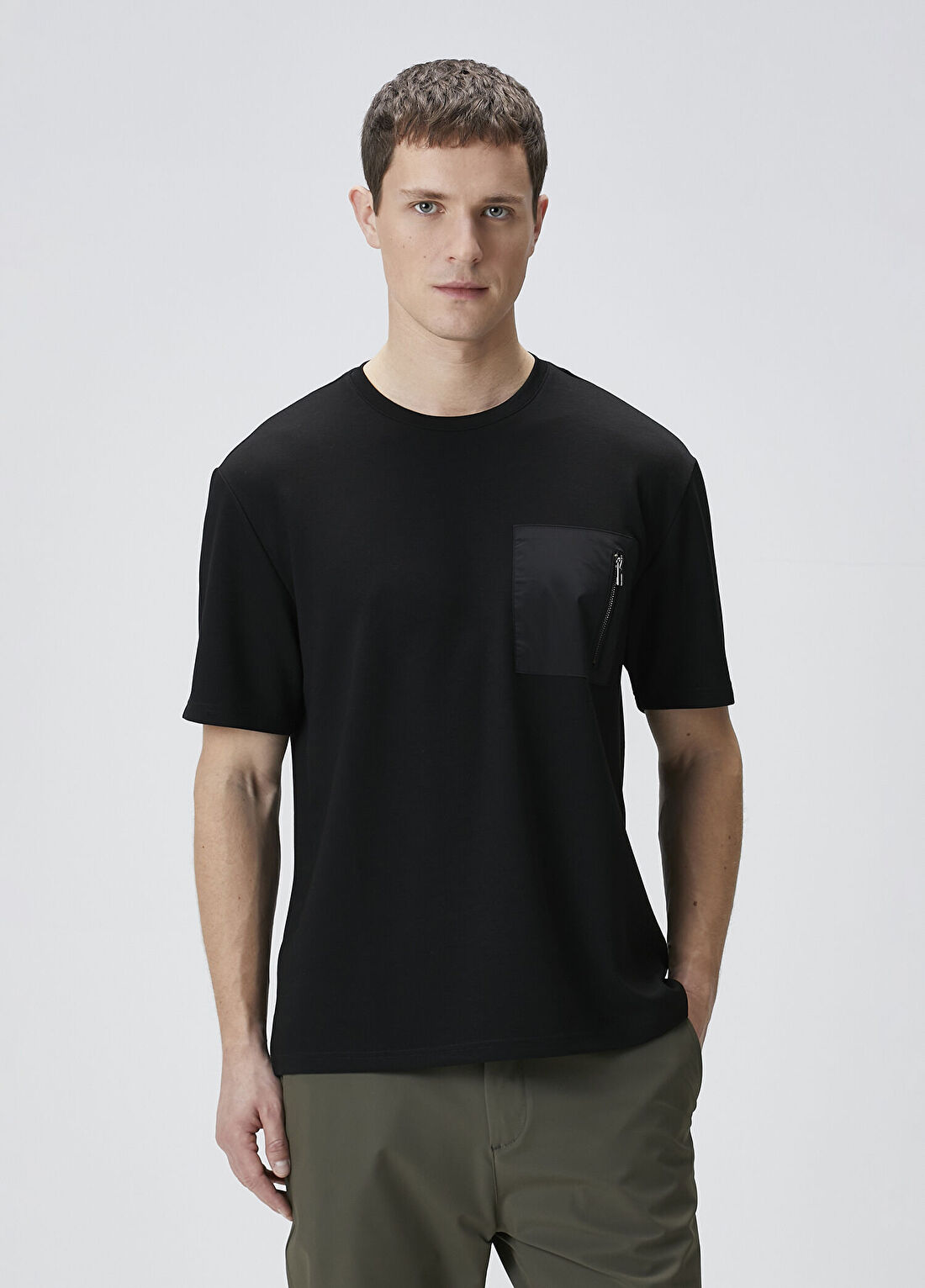 Network Comfort Fit Siyah Göğüs Cep Detaylı T-shirt görsel 3