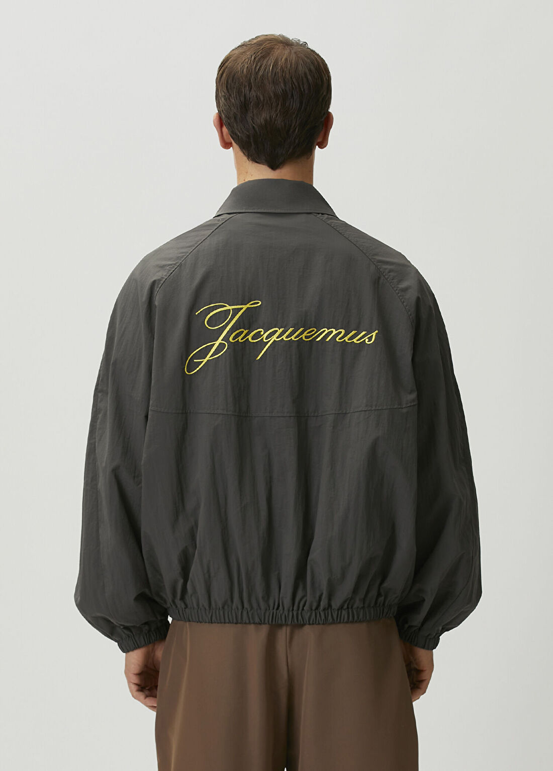 Jacquemus Antrasit Yağmurluk görsel 4