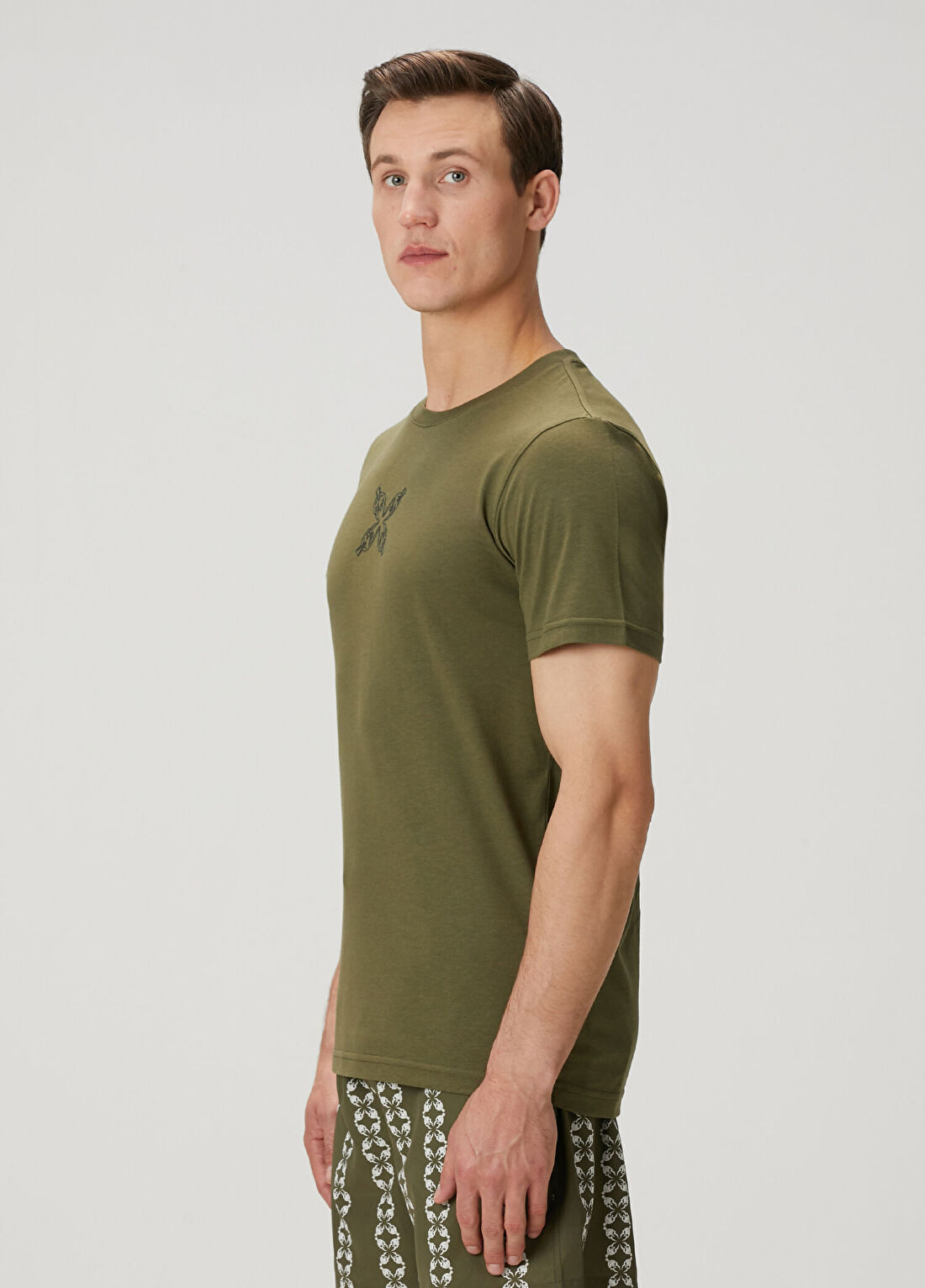 Bernotti Haki Logo Baskılı Basic T-shirt görsel 3