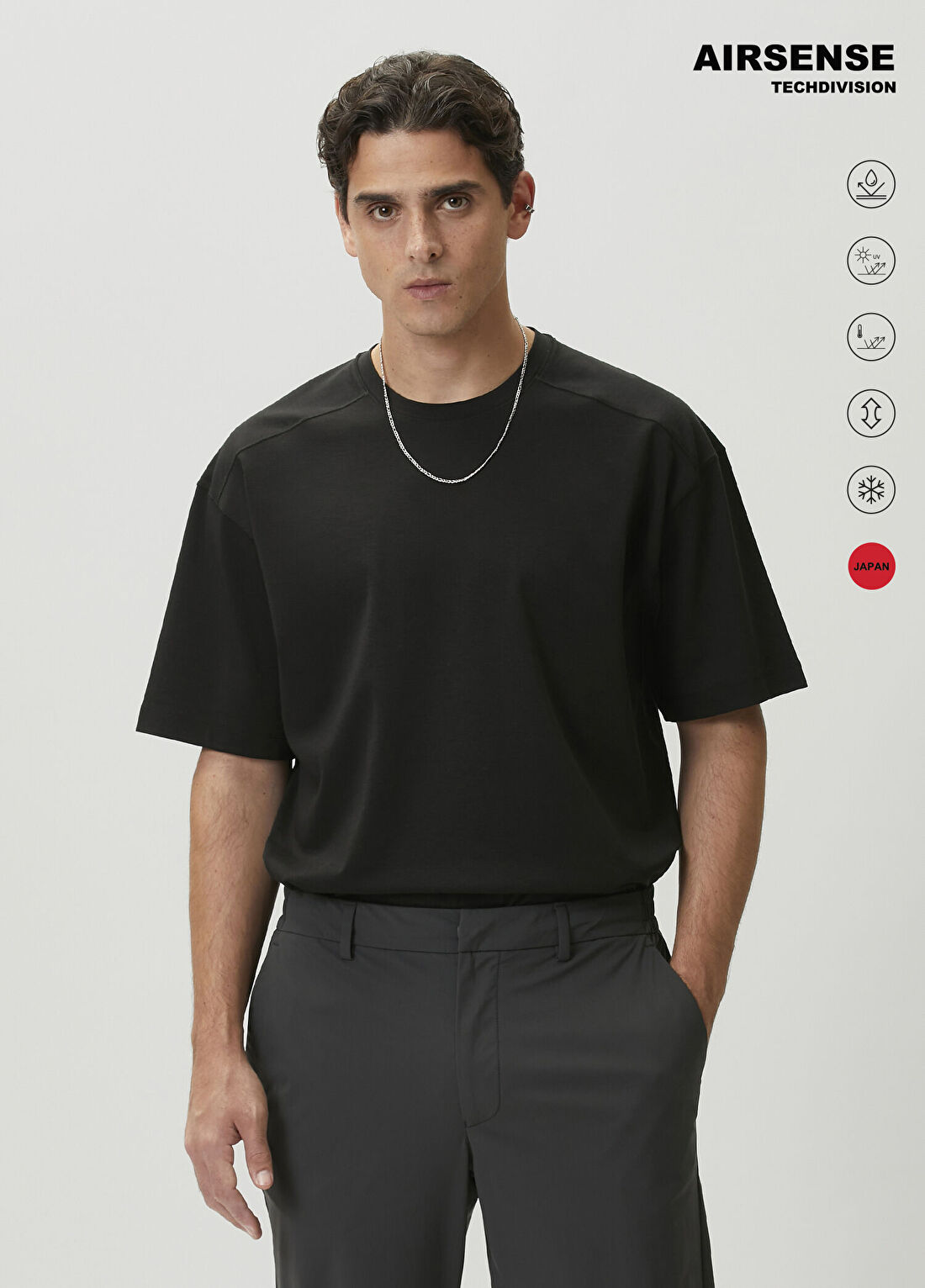 Academia Tech Division Siyah T-shirt