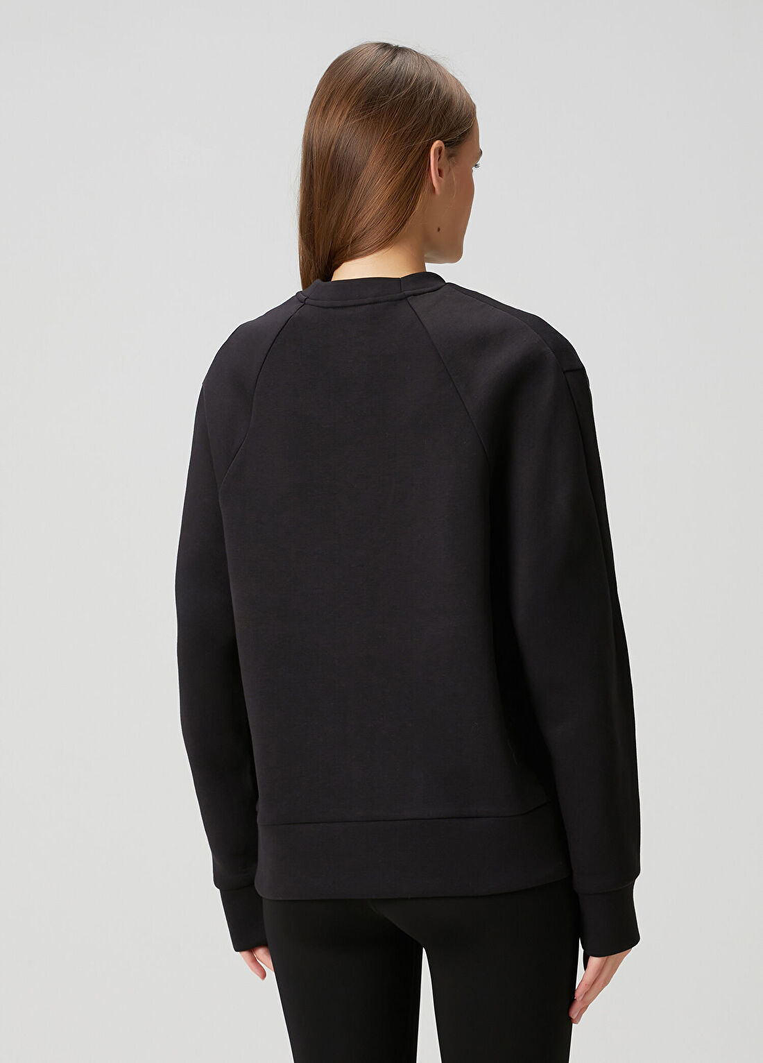 On Focus Tech Crew Siyah Sweatshirt görsel 4