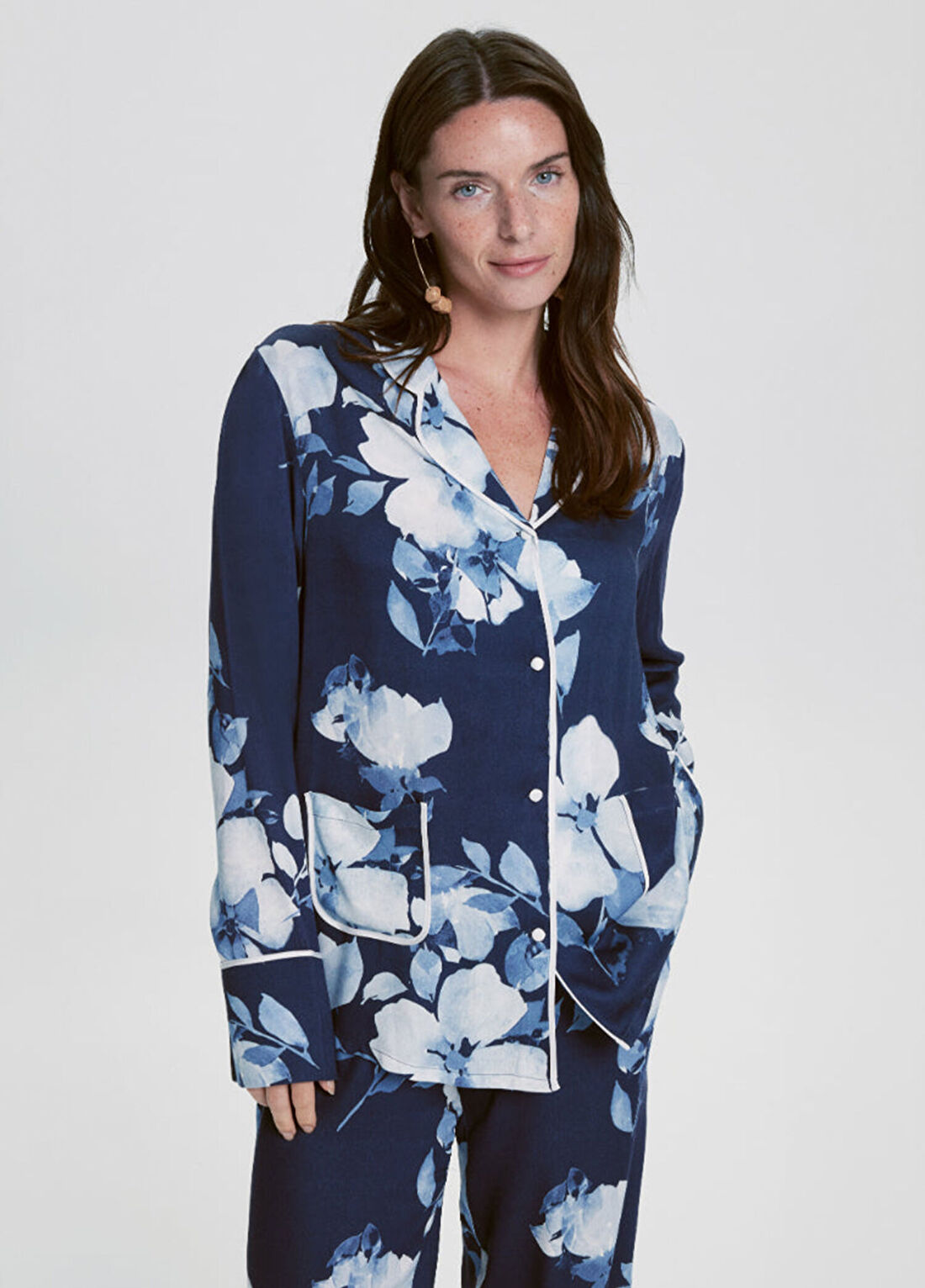 House of Silk Lavinia Çiçek Desenli Lacivert Viskon Kadın Pijama Takımı görsel 3