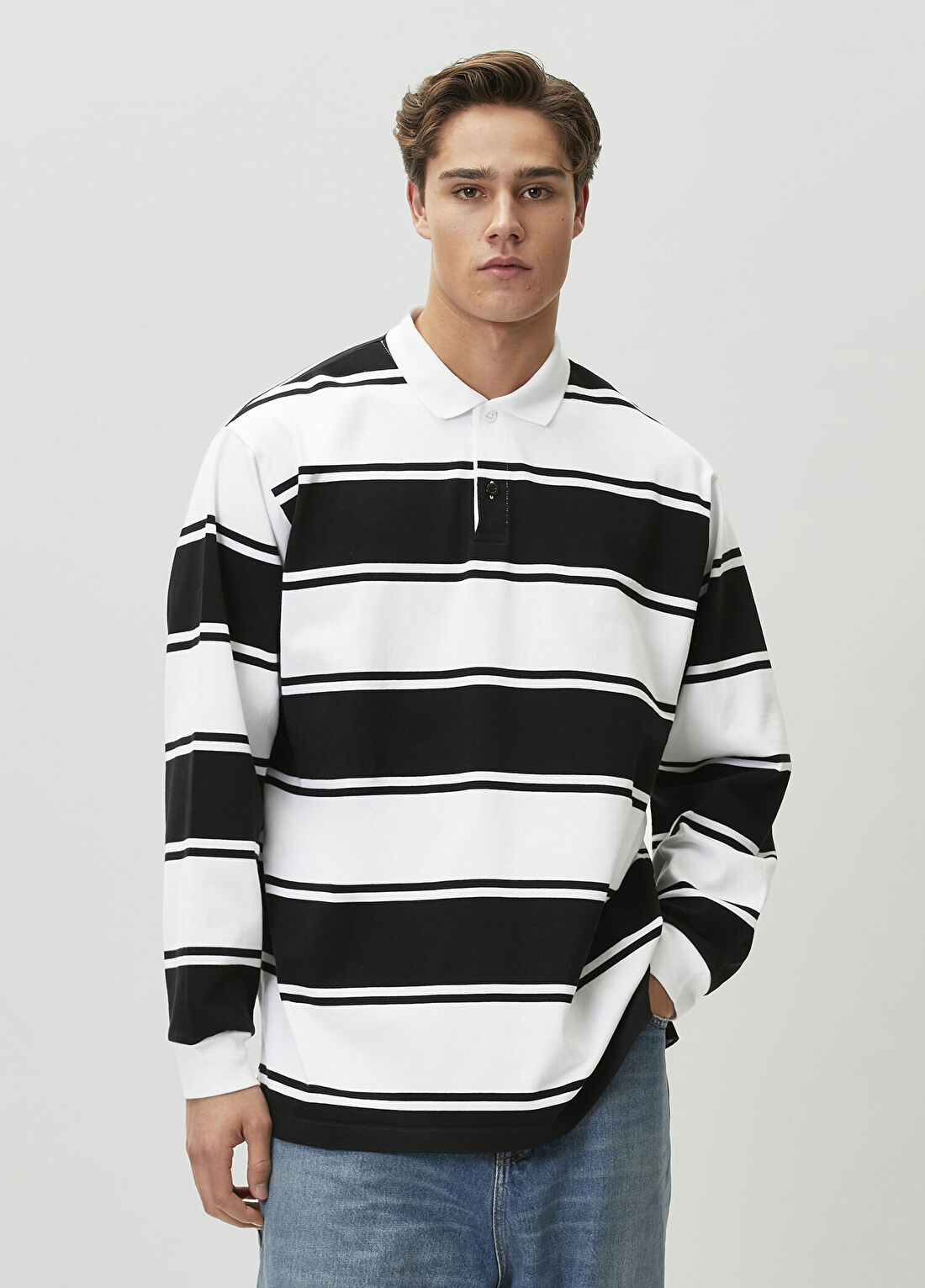 Balenciaga Siyah Beyaz Polo Yaka Çizgi Desenli Sweatshirt