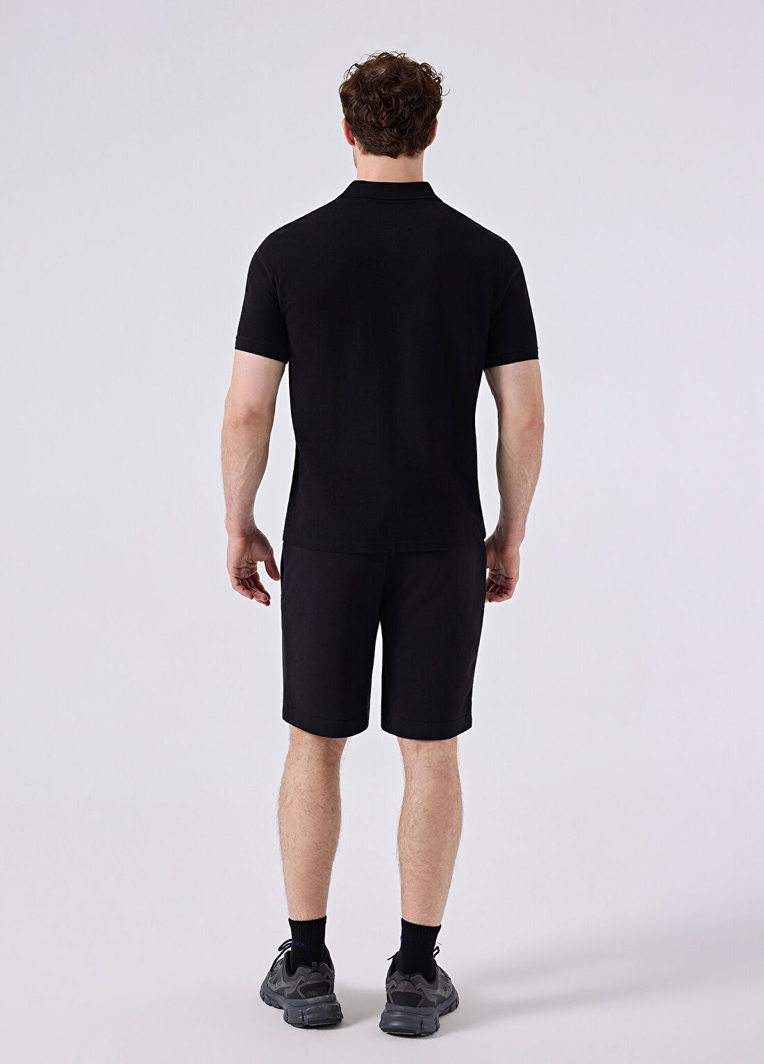 Ellesse Siyah Polo Yaka Kısa Kollu Erkek T-shirt 6SM5048-BK görsel 4