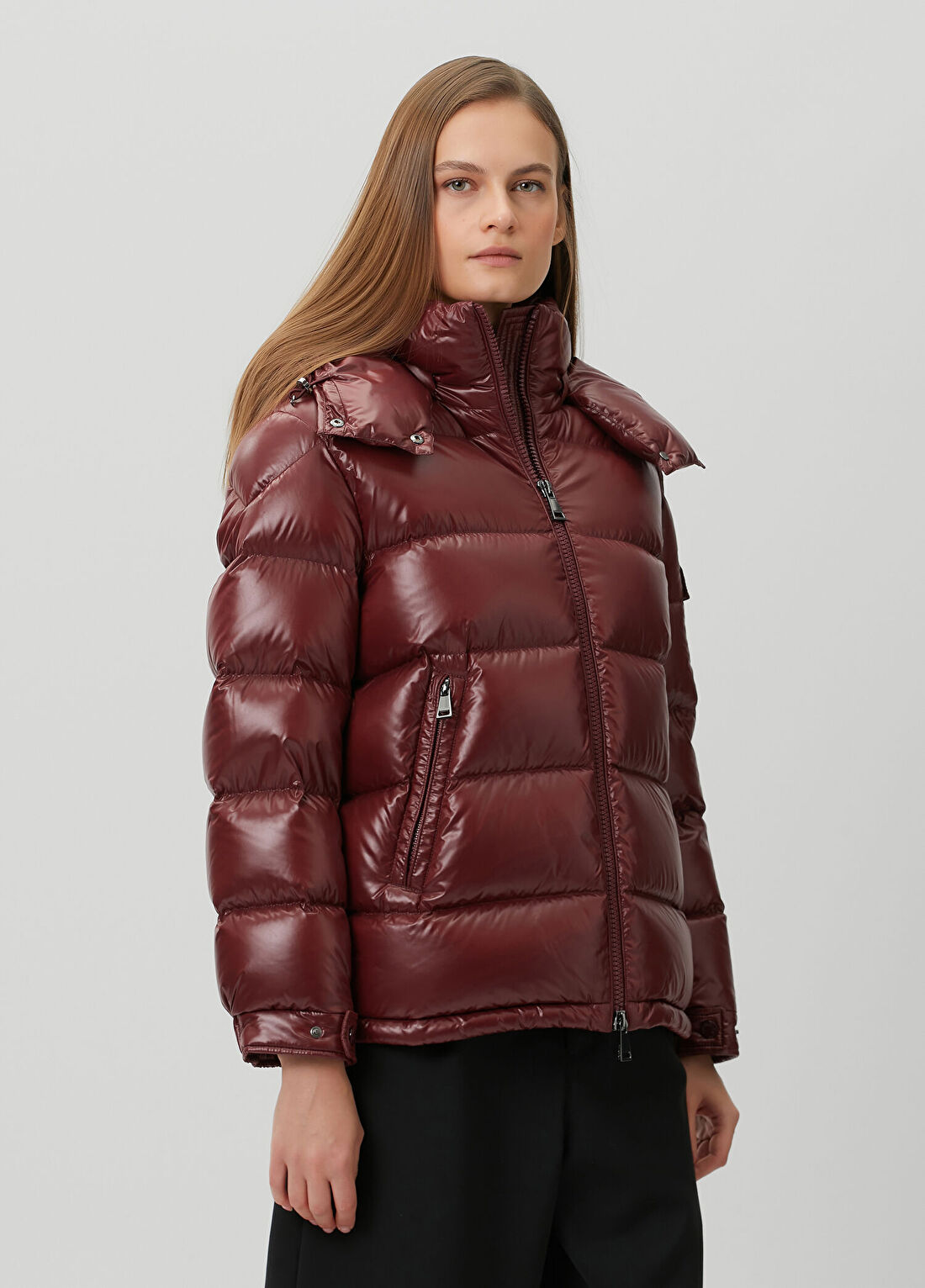 Moncler Maire Bordo Kapüşonlu Puffer Mont görsel 3