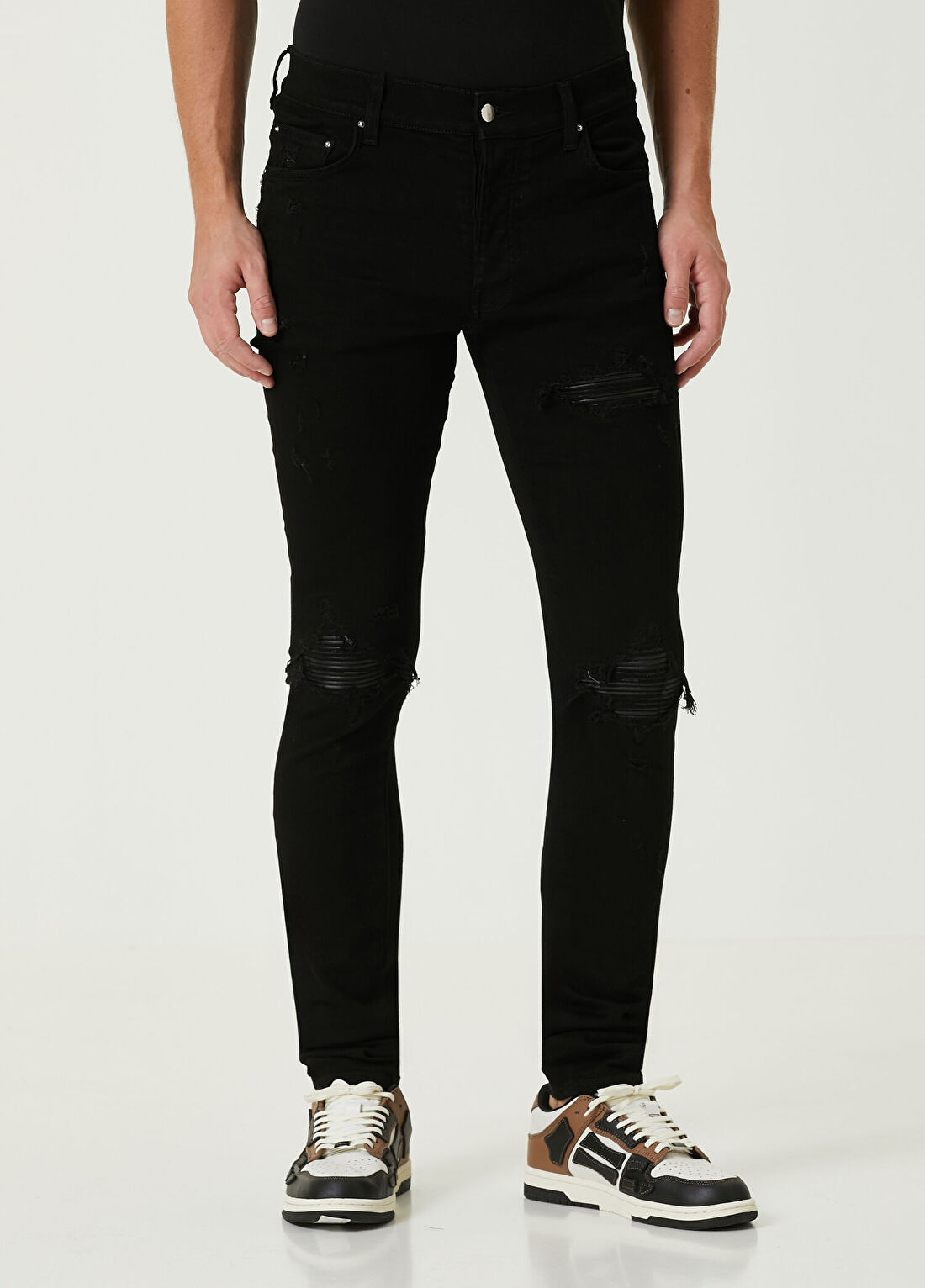 Amiri Siyah Yıpratmalı Jean Pantolon görsel 2