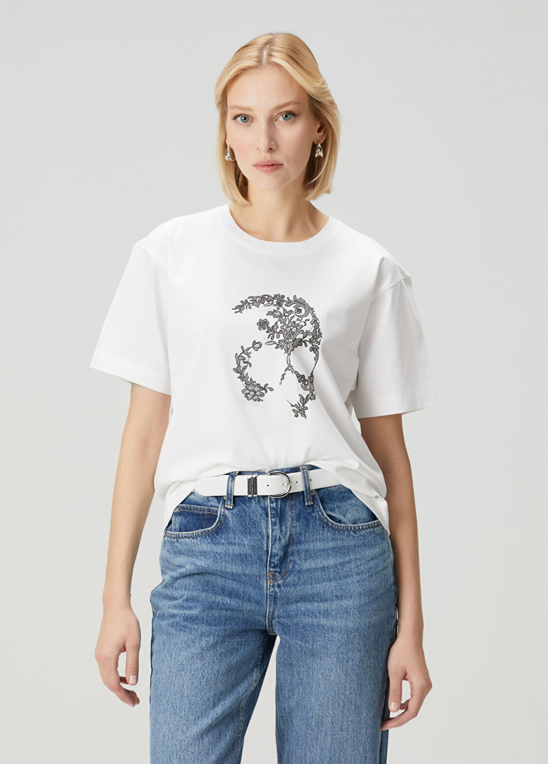 McQueen Beyaz Baskılı T-shirt görsel 3