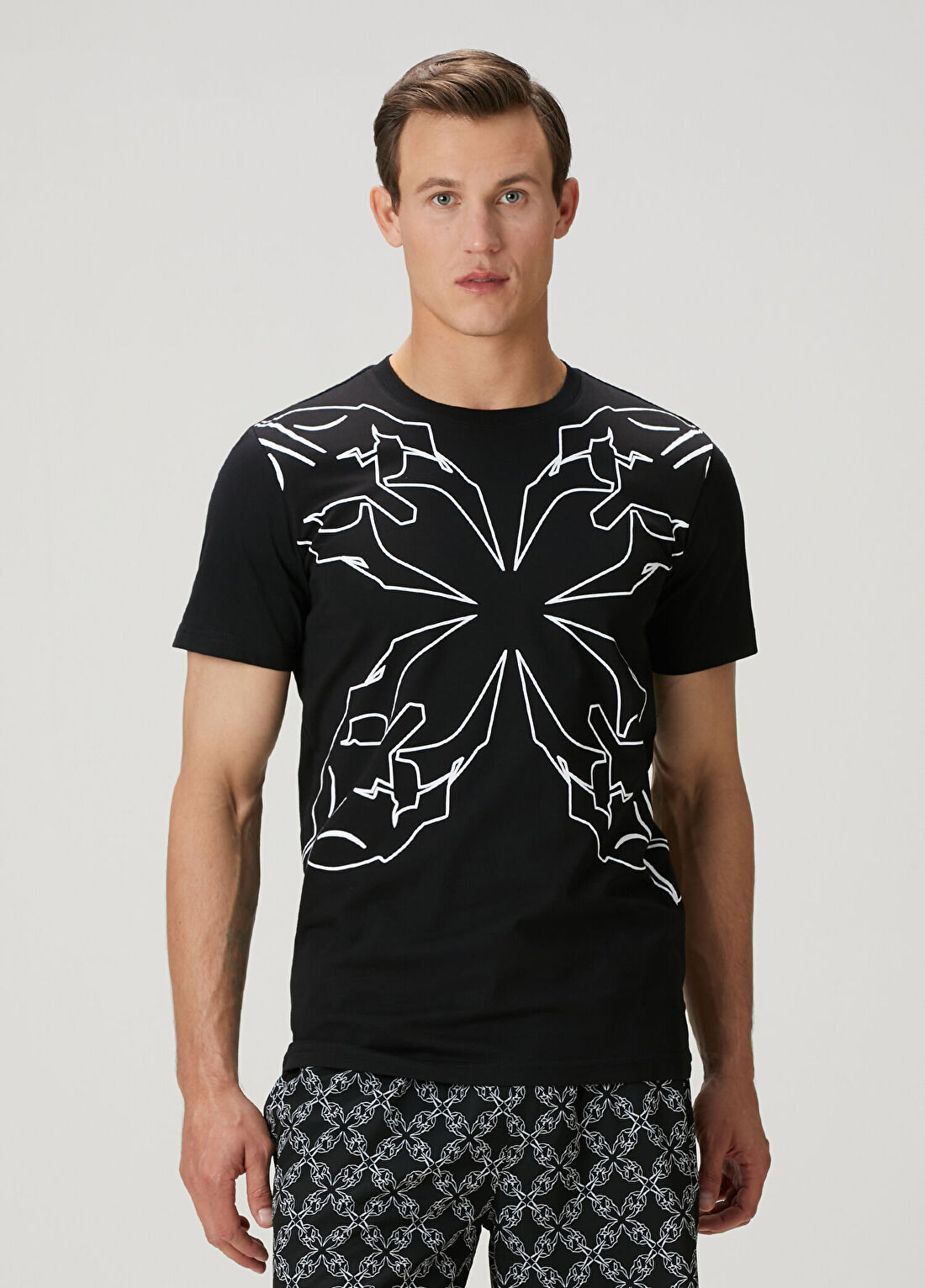 Bernotti Siyah Logo Baskılı Basic T-shirt