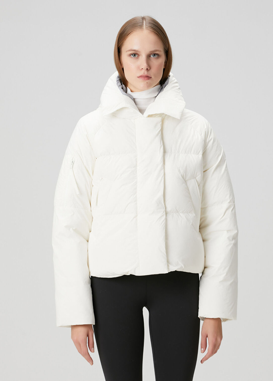 Canada Goose Chilliwack Beyaz Kapüşonlu Puffer Mont