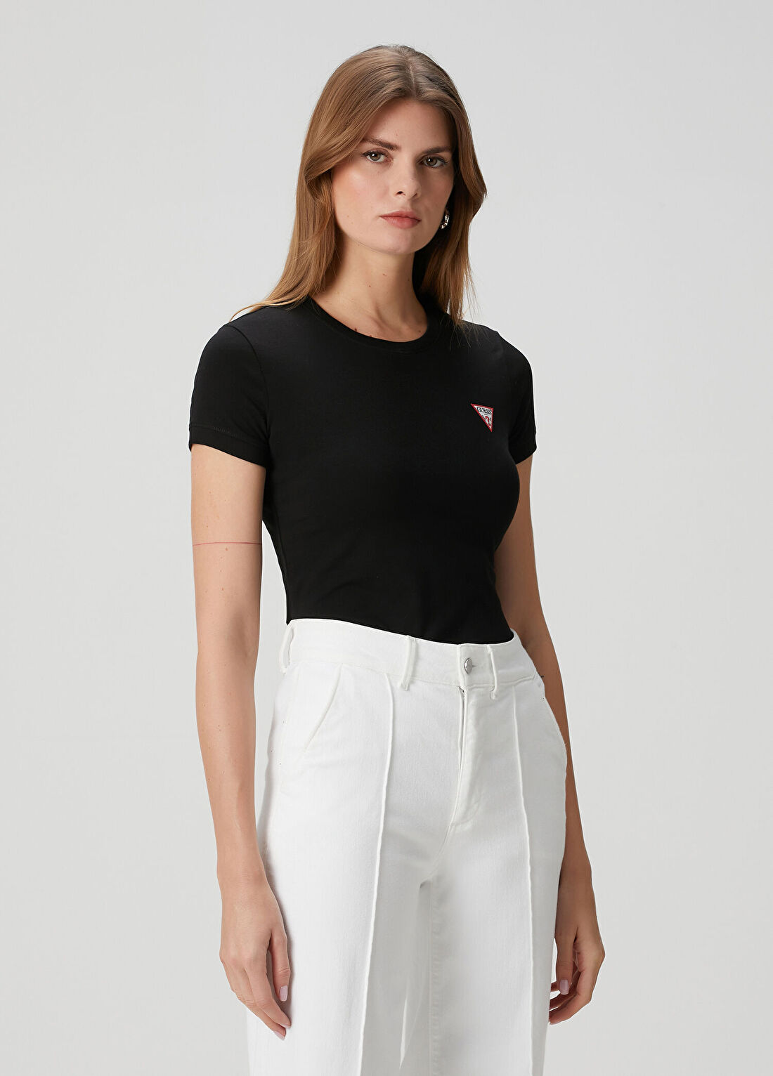 Guess Mini Triangle Slim Fit Siyah T-shirt görsel 3