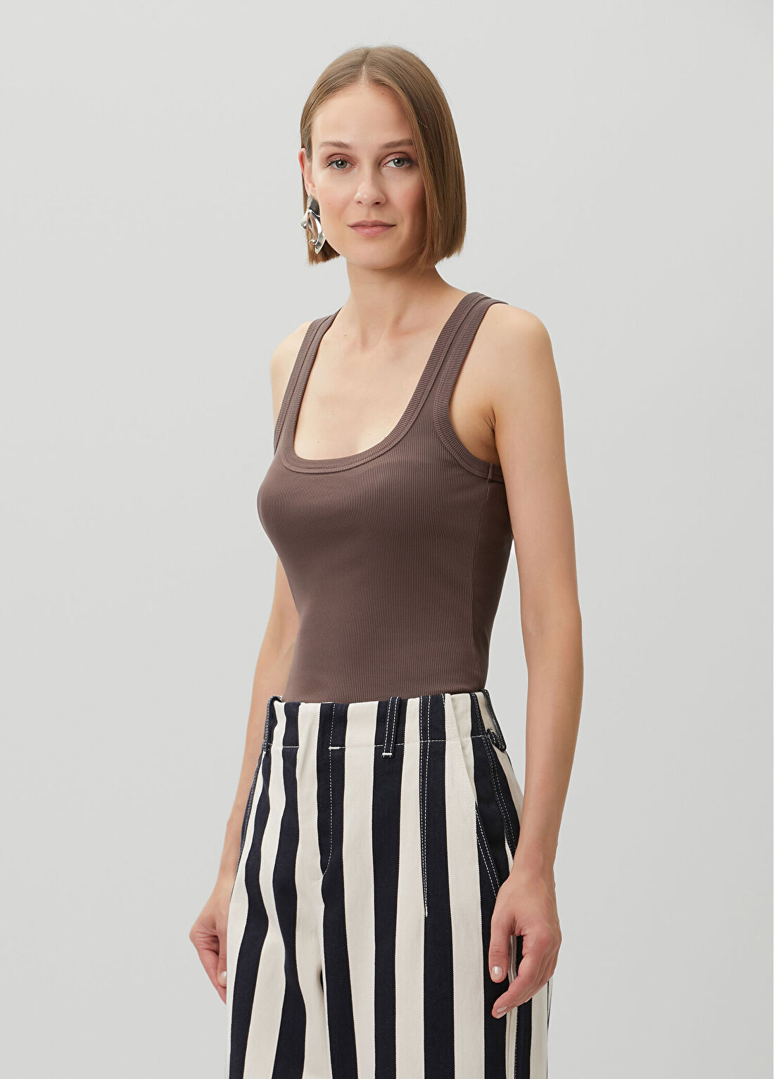 Jacquemus Kahverengi Atlet