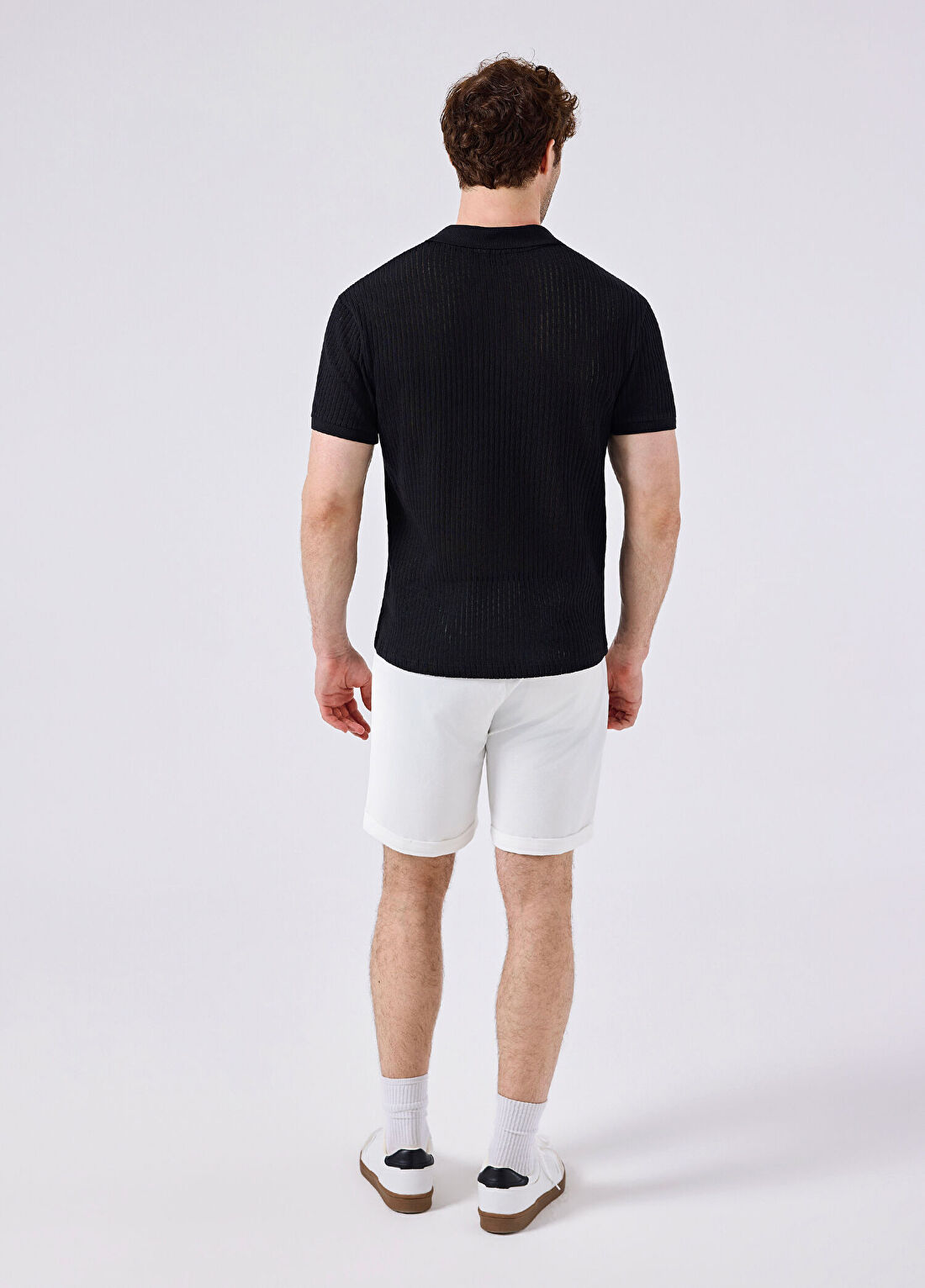 Ellesse Siyah Polo Yaka Kısa Kollu Erkek T-shirt 6SM5047-BK görsel 4