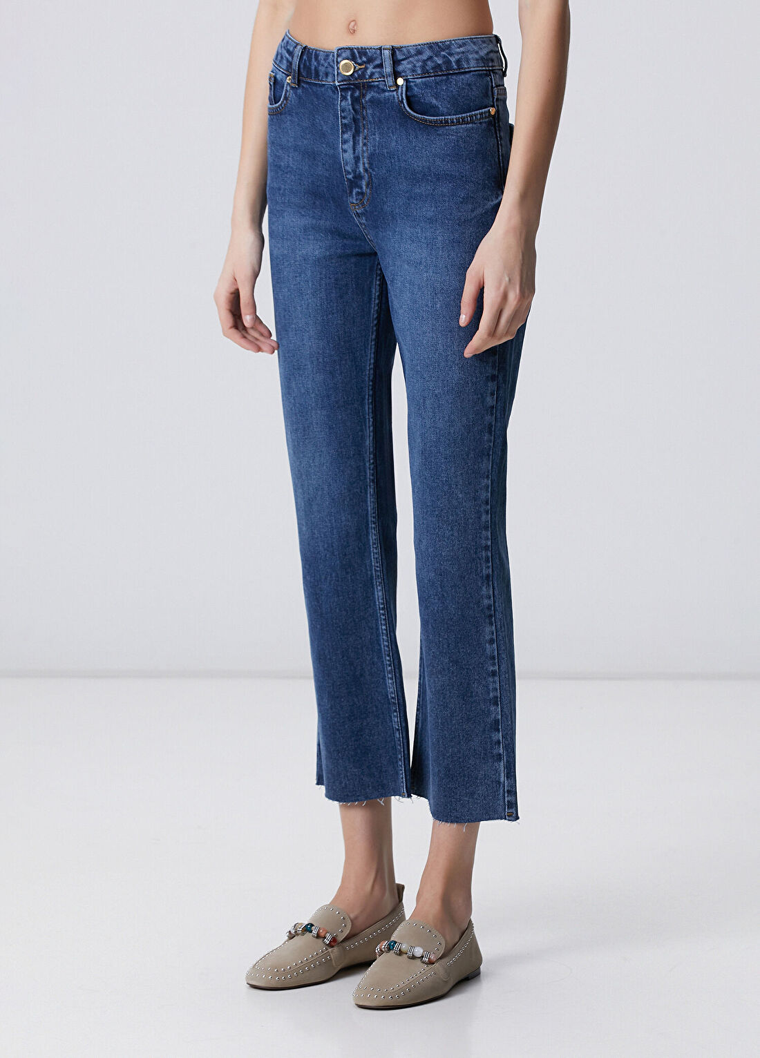 Network Indigo Kesik Paça Denim Pantolon görsel 2