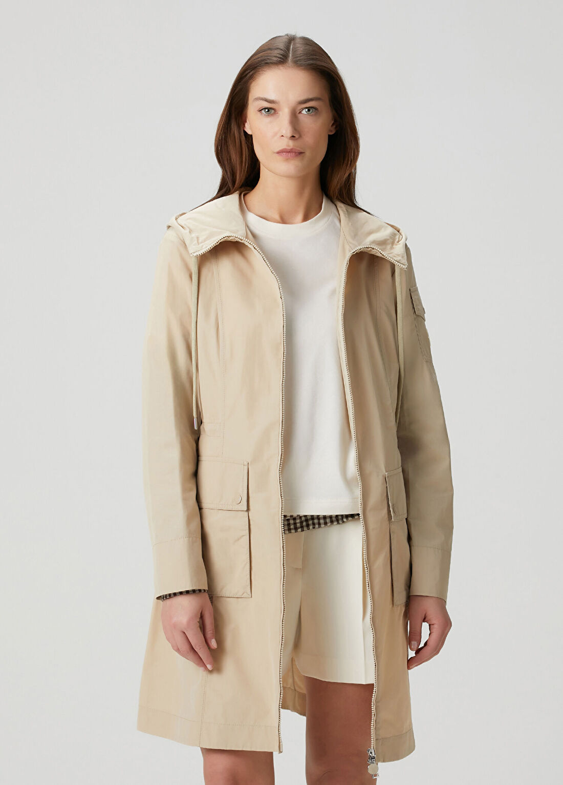 Moncler Açık Bej Kapüşonlu Mont