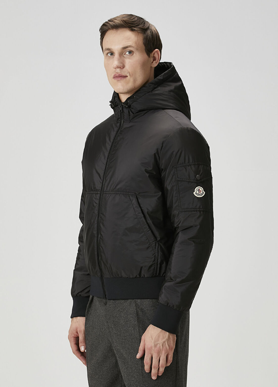Moncler Siyah Kapüşonlu Mont görsel 4