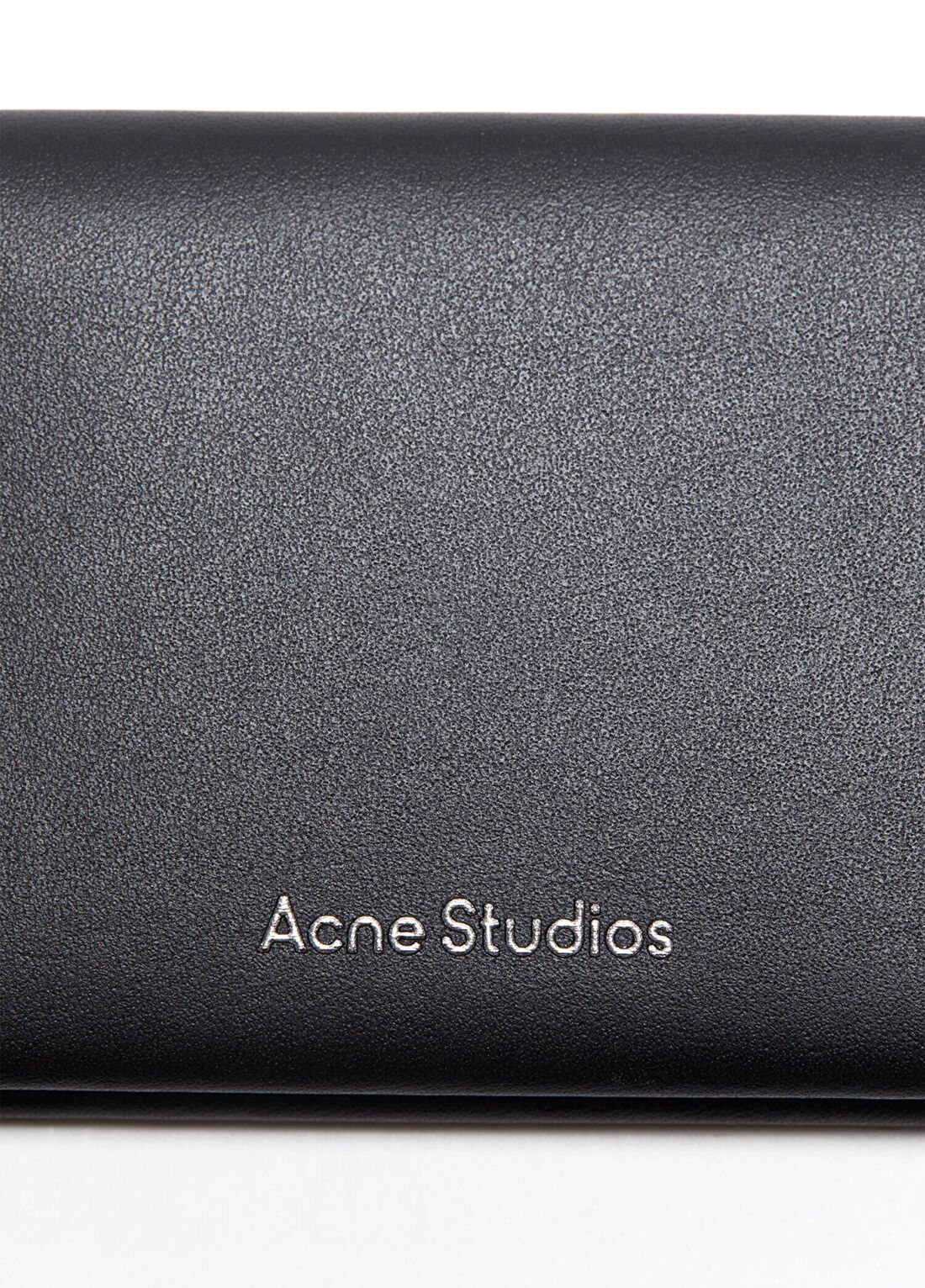 Acne Studios Siyah Logolu Erkek Deri Kartlık görsel 4