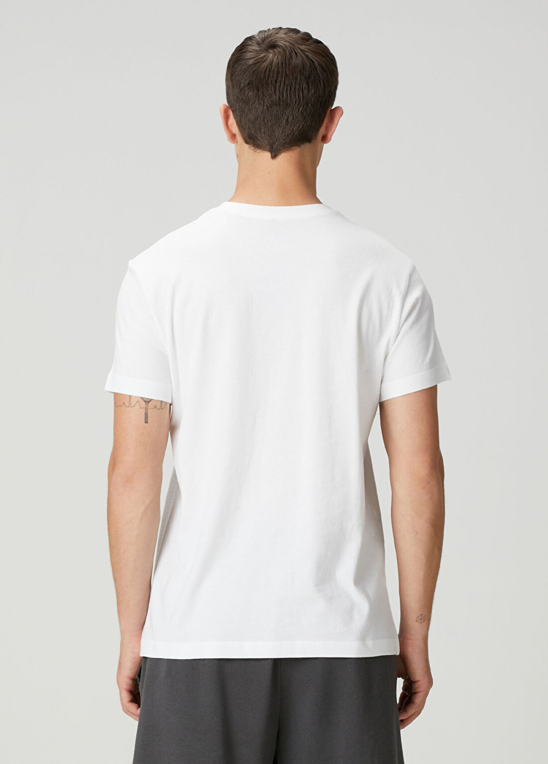 Skims Beyaz Basic T-shirt görsel 4