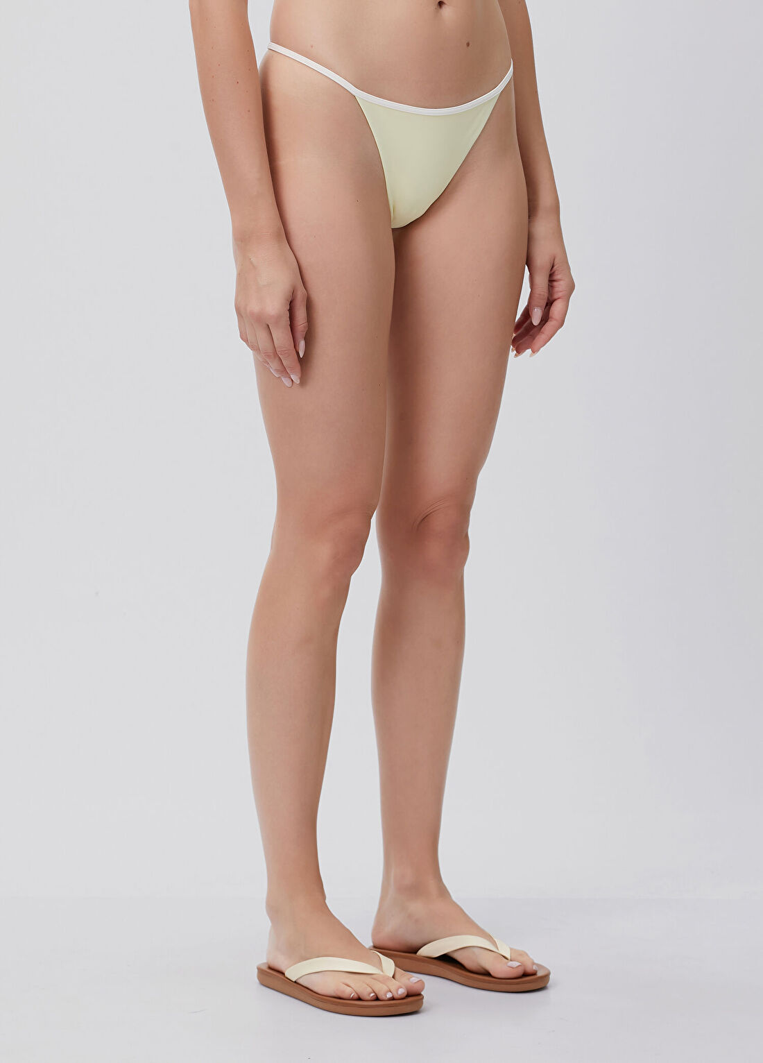 MC2 (Saint Barth) Jodene Sarı Bikini Altı görsel 3