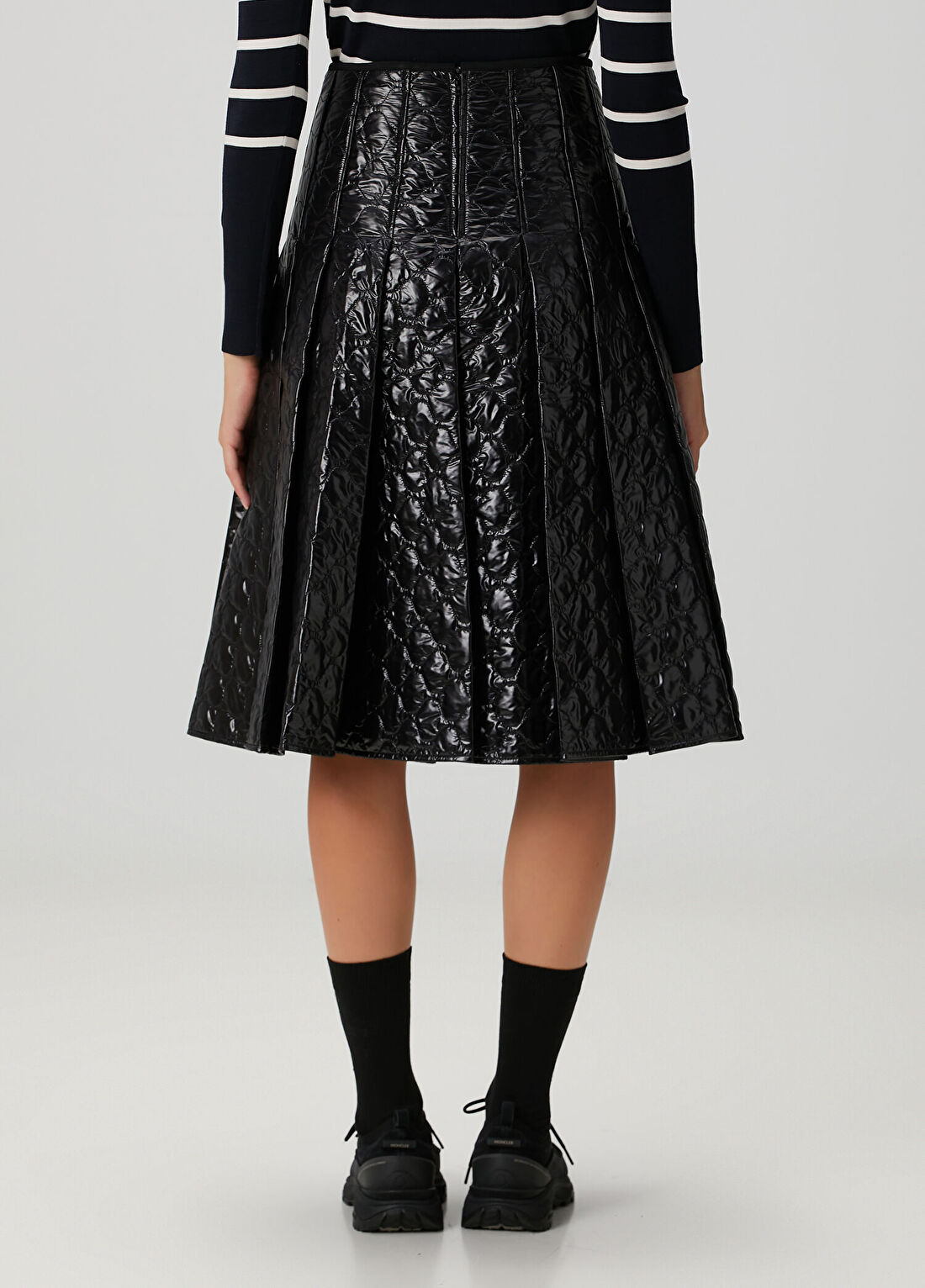 Moncler Siyah Kapitoneli Midi Etek görsel 4