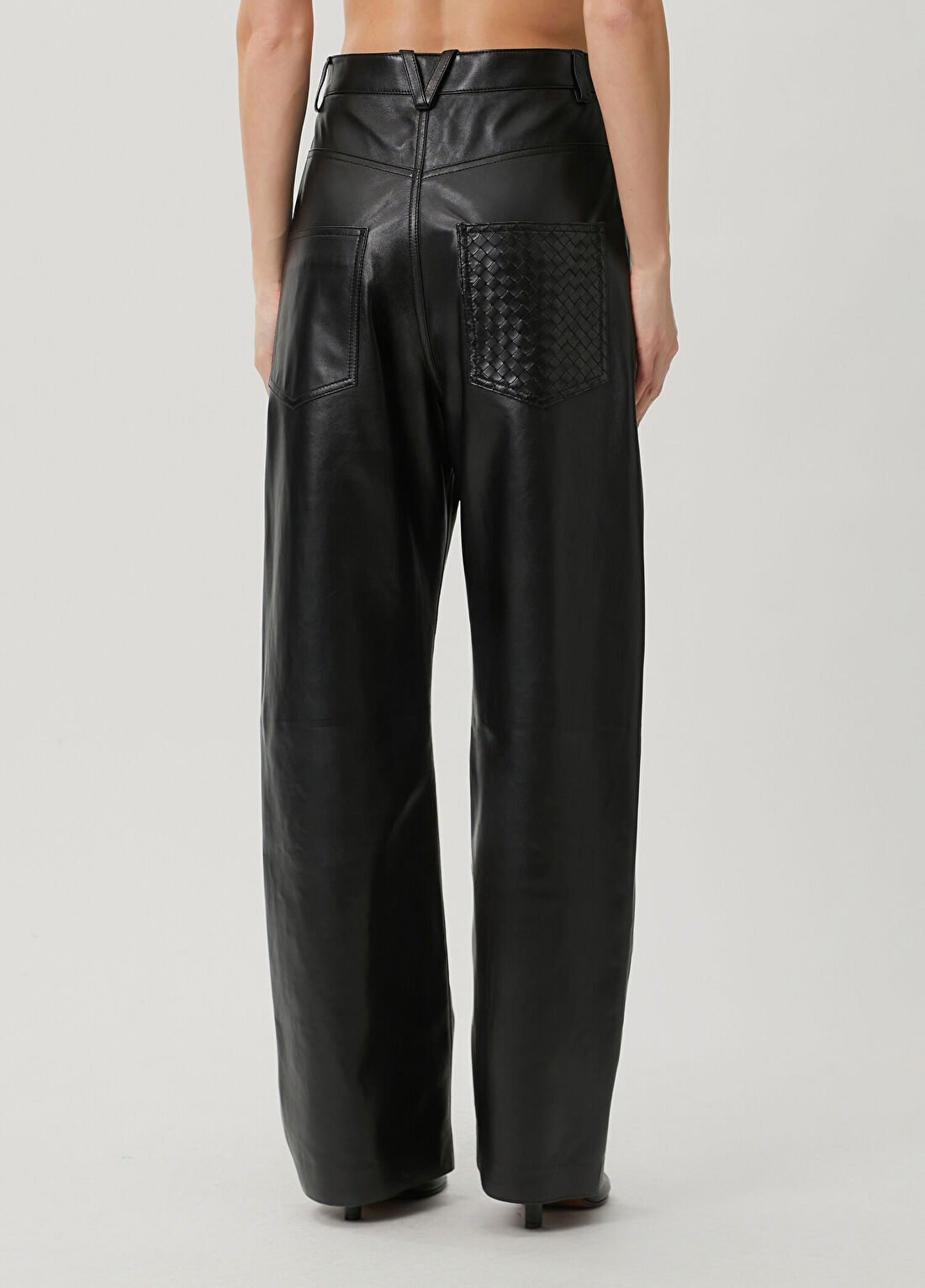 Bottega Veneta Siyah Deri Pantolon görsel 3