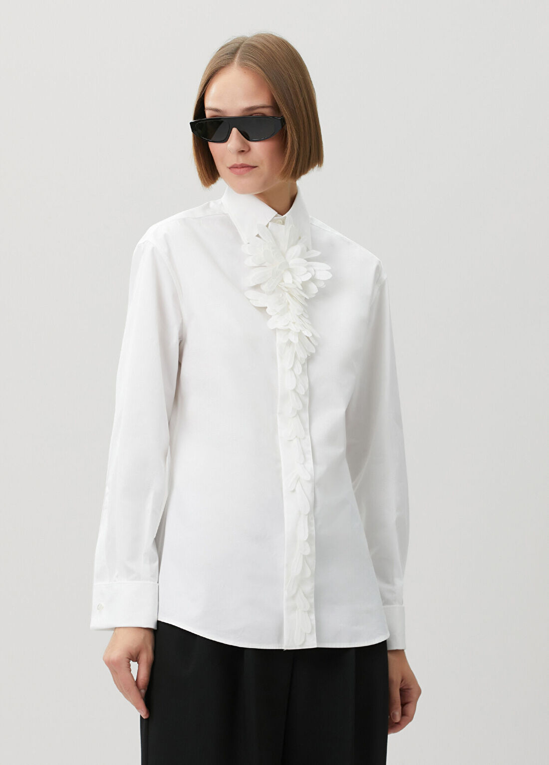 Balenciaga Beyaz Fırfır Detaylı Gömlek