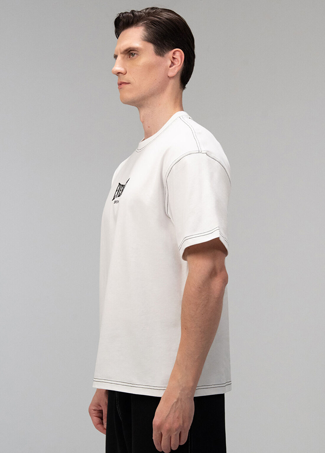 Everlast Dot Collection Comfort Fit Beyaz Pamuklu Kısa Kollu Erkek T-shirt görsel 3