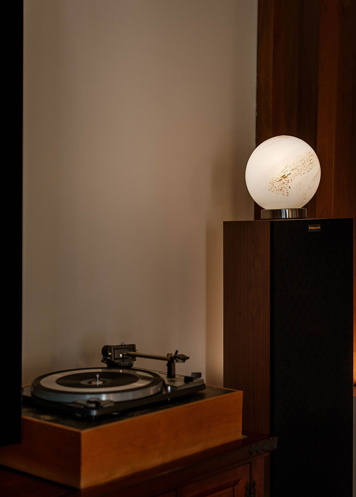 Studio Chaka White Cappuccino Handmade Glass Table Lamp - 3