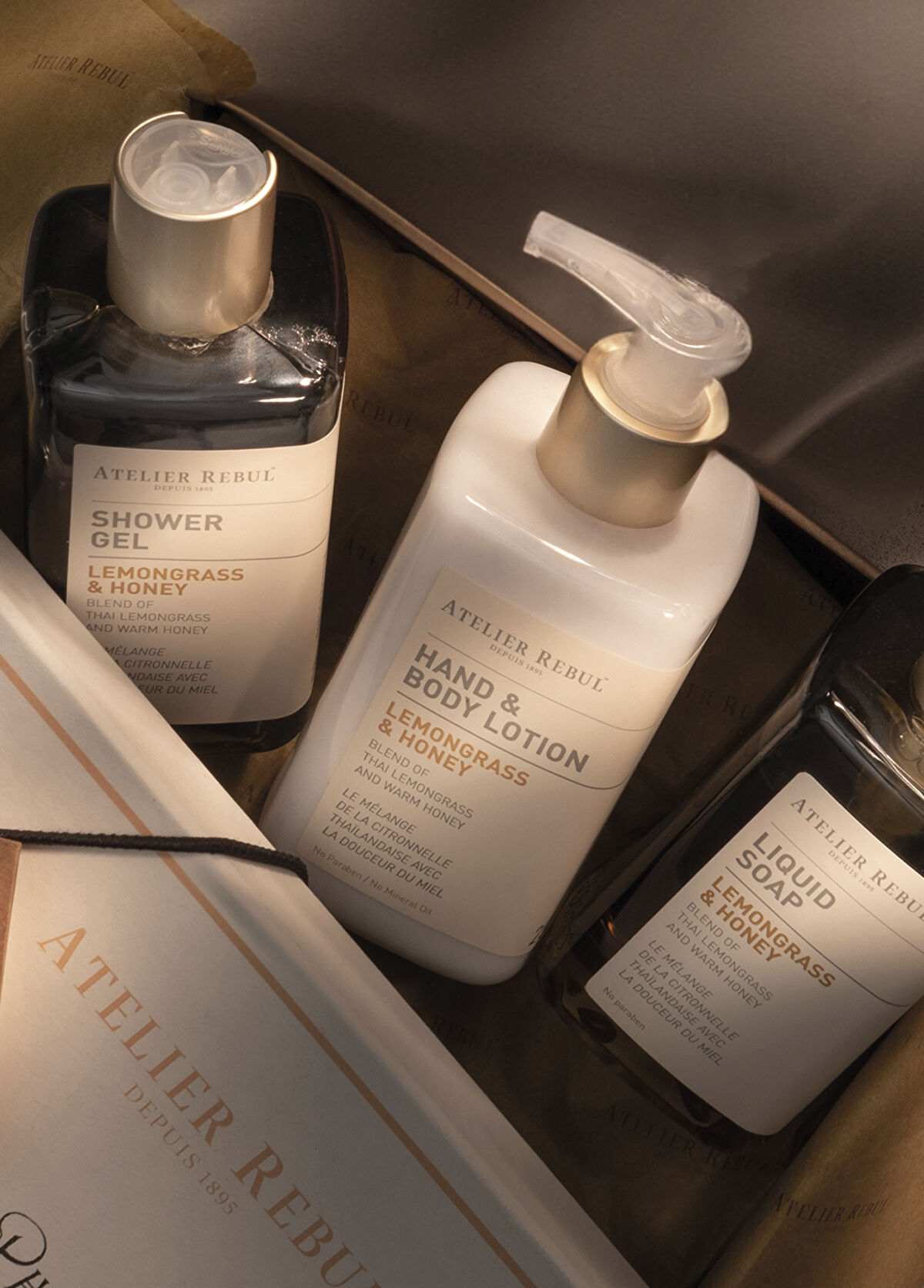 Atelier Rebul Lemongrass & Honey Hand & Body Lotion 250 ml - 3