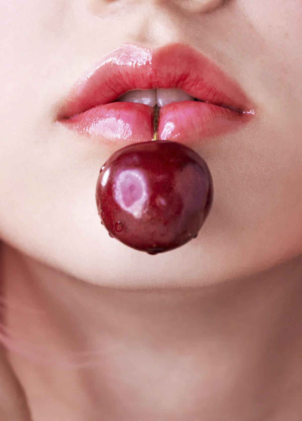 Tocobo Glass Tinted 011 Flush Cherry Peeling Etkili Parlatıcı Lip Balm 19 gr - 3