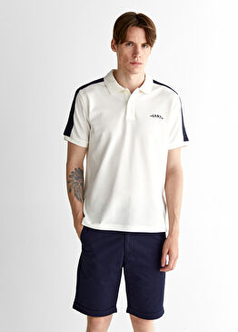 Krem Rengi Logolu Polo Yaka Regular Fit Kısa Kollu Erkek T-shirt