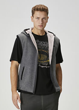 Haky Gri Kapüşonlu Logo Detaylı Yelek