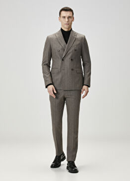 Kahverengi Çizgili Takım