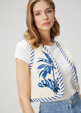 Kırık Beyaz Mavi Nakışlı Yelek