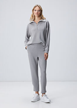 Gri Paçası Pile Detaylı Eşofman