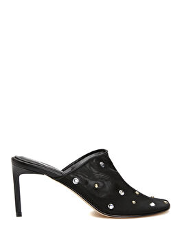 Sade Siyah Kadın Terlik