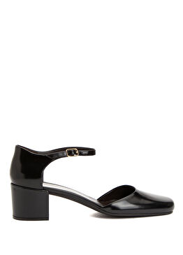 Siyah Deri Topuklu Ayakkabı