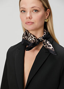 Leopar Desenli Kadın İpek Fular